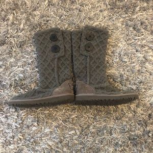 Cross Knit Uggs